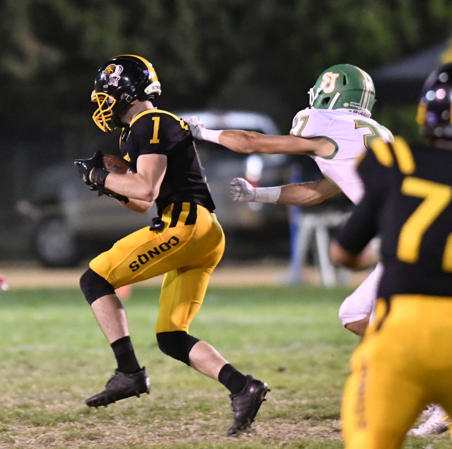 100617 SJ Cabrillo football 16.jpg
